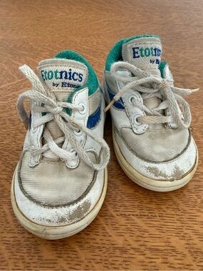 Vintage 90s Toddler Shoes Size 4